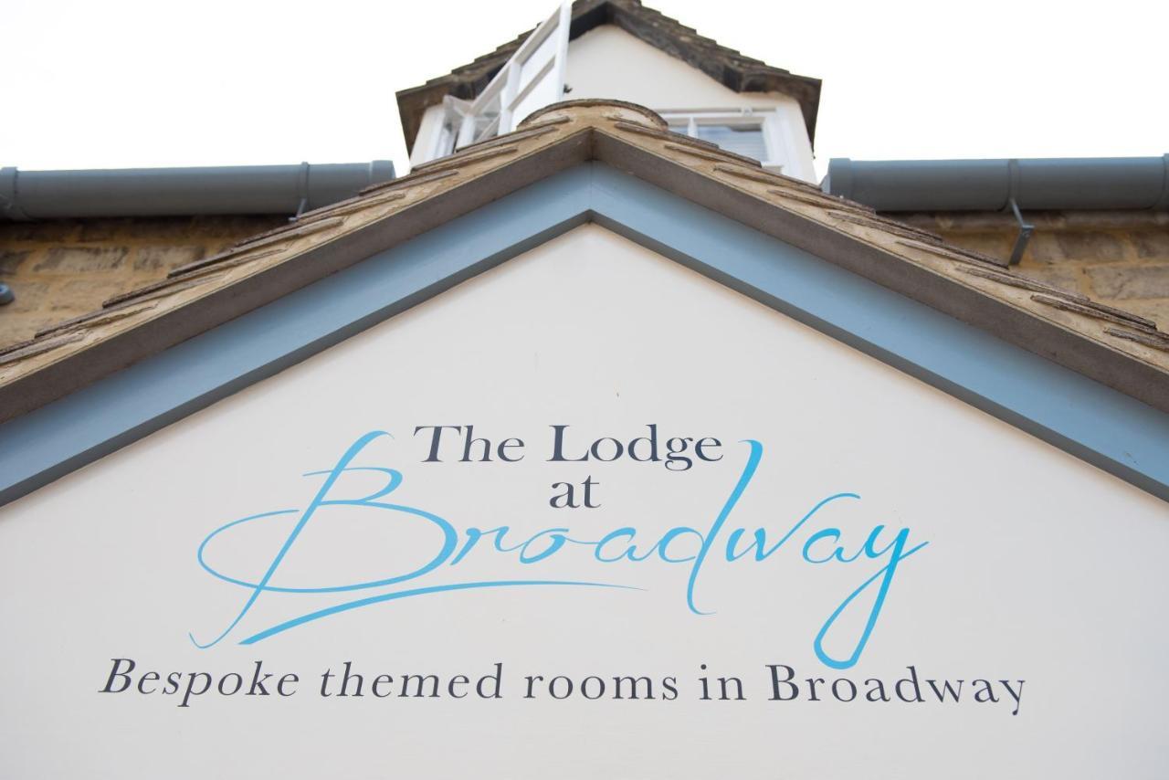 The Lodge At Broadway Бродуей Екстериор снимка